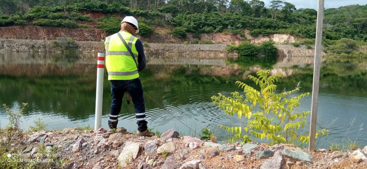 Vehículo ENVIROLAB en campo minero